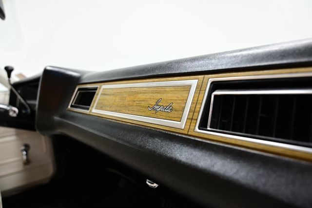 Chevrolet-Impala-1975-21