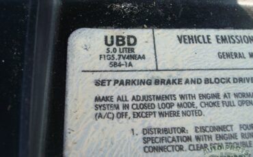 Chevrolet-Impala-1985-Sedan-20
