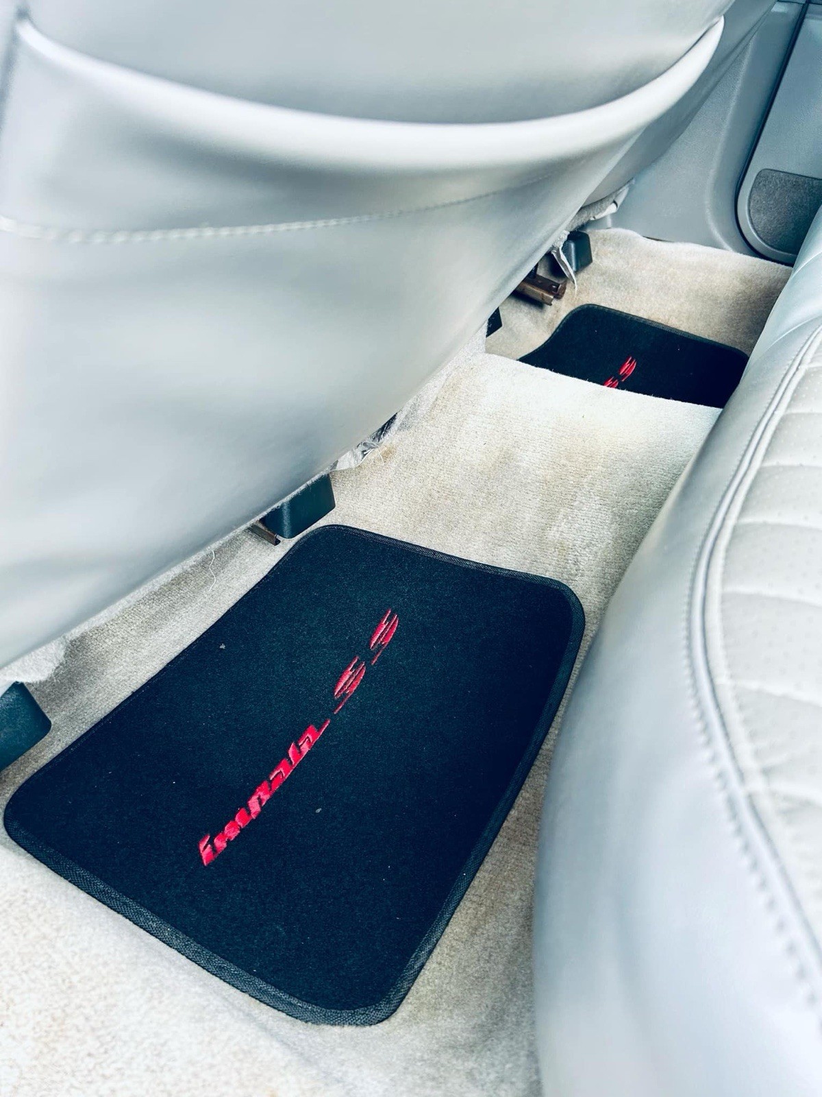 Chevrolet-Impala-1994-Sedan-11