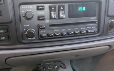 Chevrolet-Impala-1994-Sedan-16