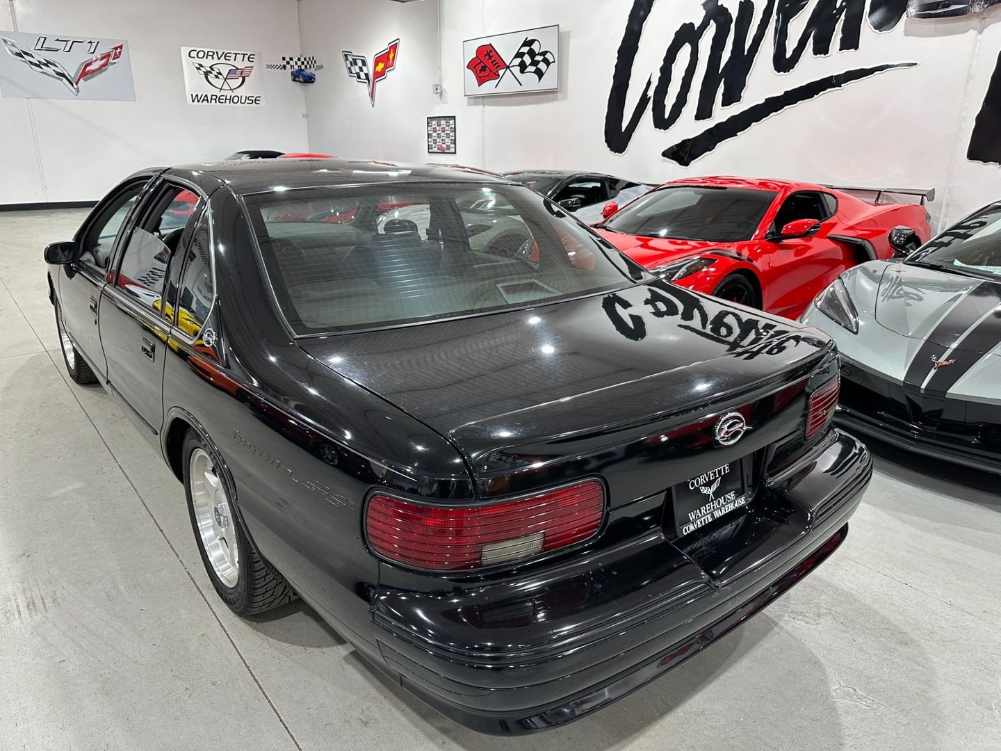 Chevrolet-Impala-1994-Sedan-2