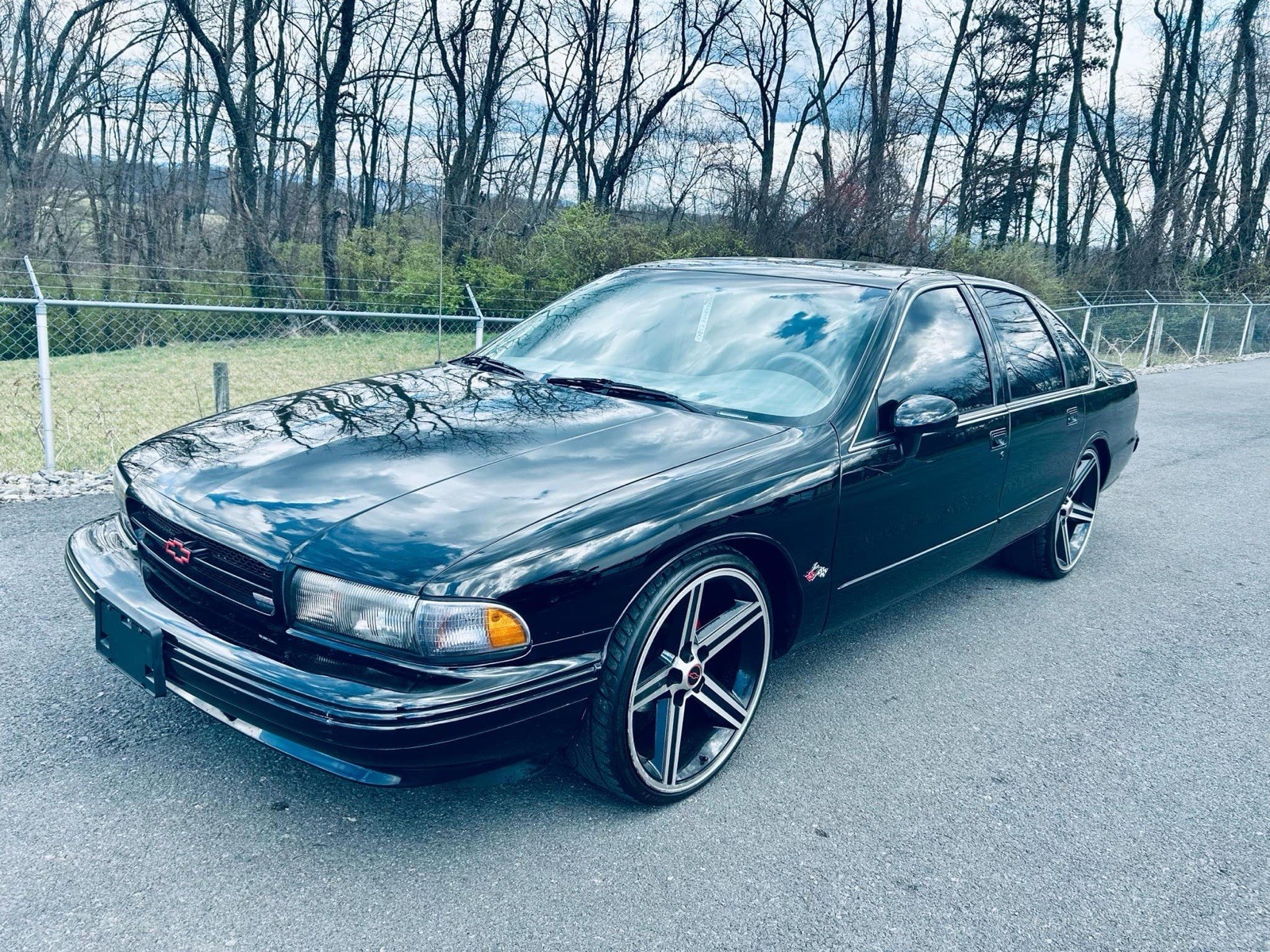 Chevrolet-Impala-1994-Sedan-6