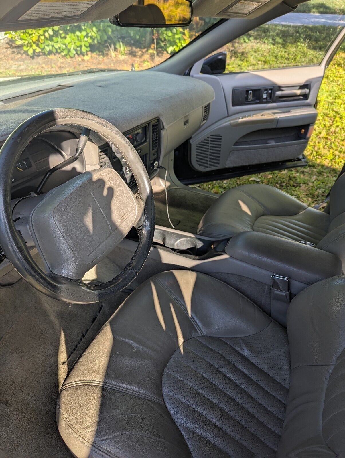 Chevrolet-Impala-1994-Sedan-9