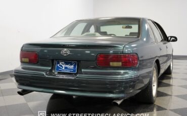 Chevrolet-Impala-1995-Sedan-11