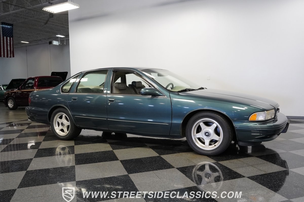 Chevrolet-Impala-1995-Sedan-15
