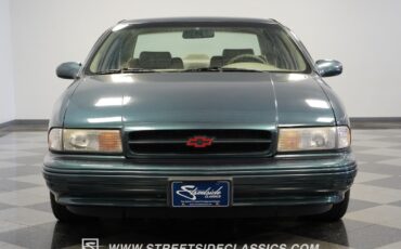 Chevrolet-Impala-1995-Sedan-17