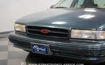 Chevrolet-Impala-1995-Sedan-19