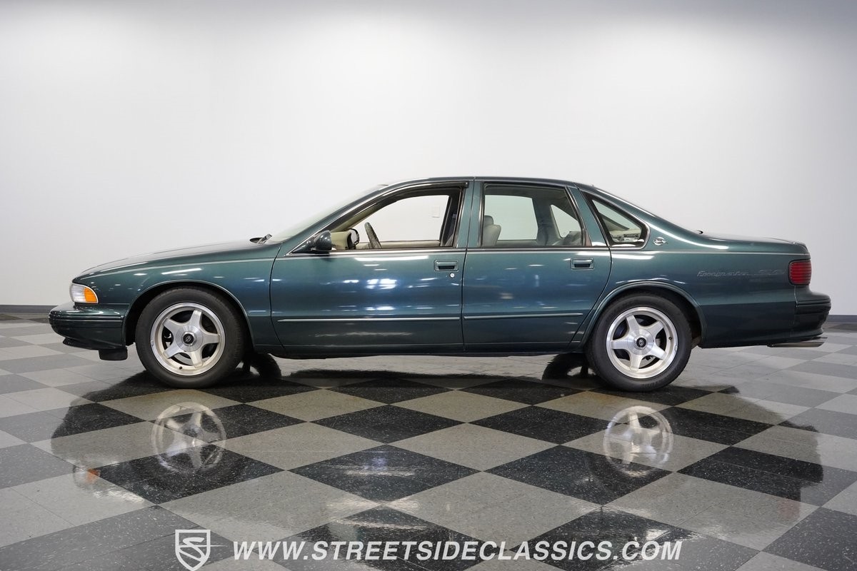 Chevrolet-Impala-1995-Sedan-2