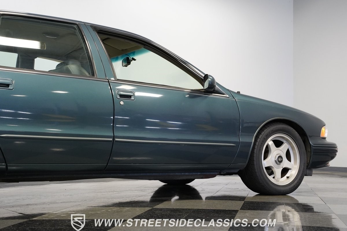 Chevrolet-Impala-1995-Sedan-28