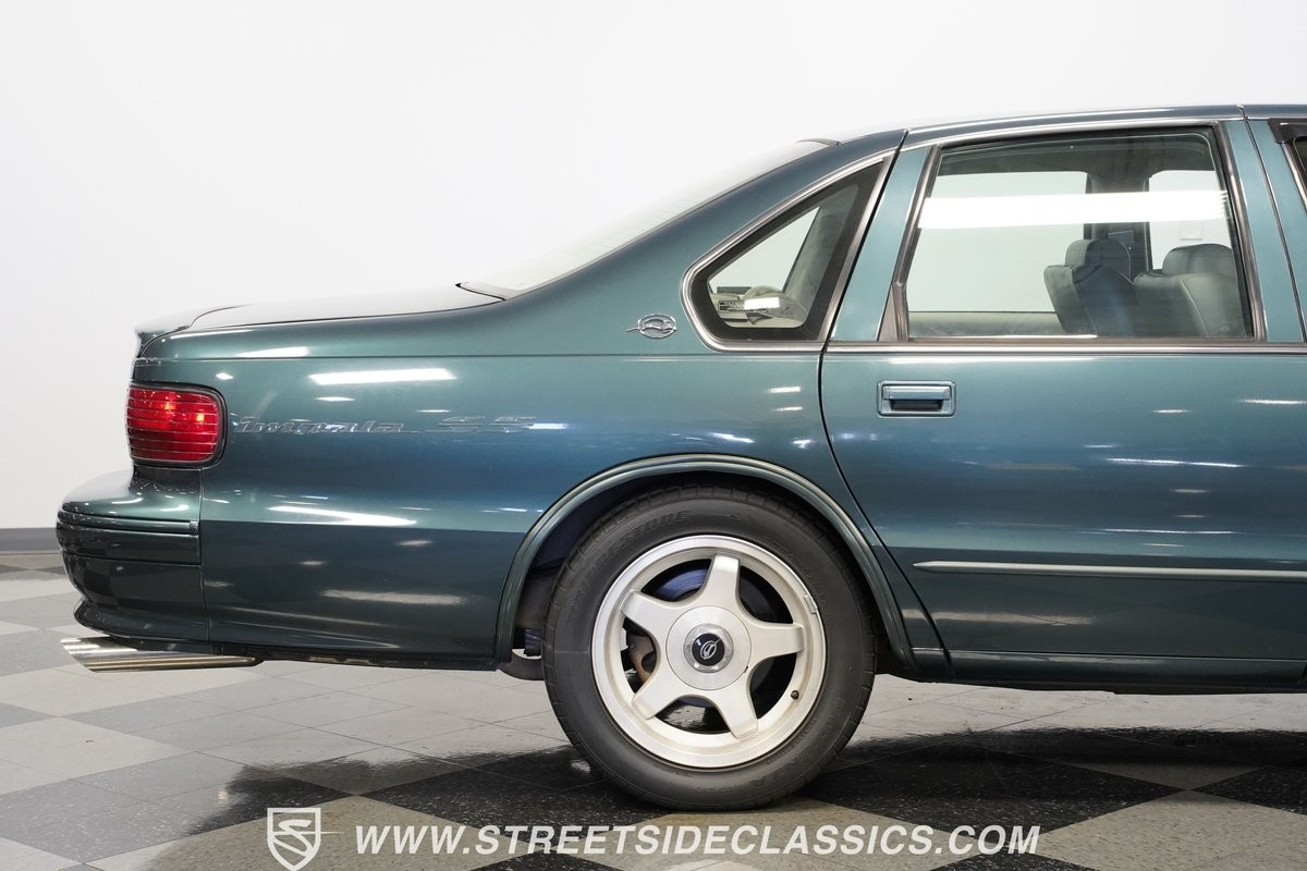 Chevrolet-Impala-1995-Sedan-29