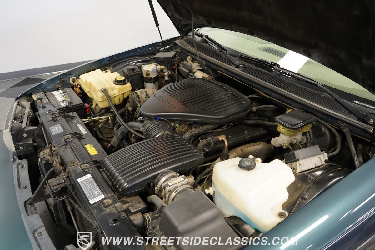 Chevrolet-Impala-1995-Sedan-32