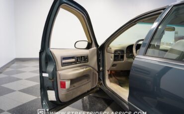 Chevrolet-Impala-1995-Sedan-36