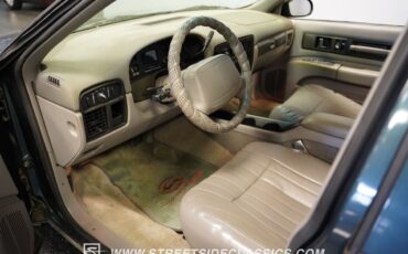 Chevrolet-Impala-1995-Sedan-4
