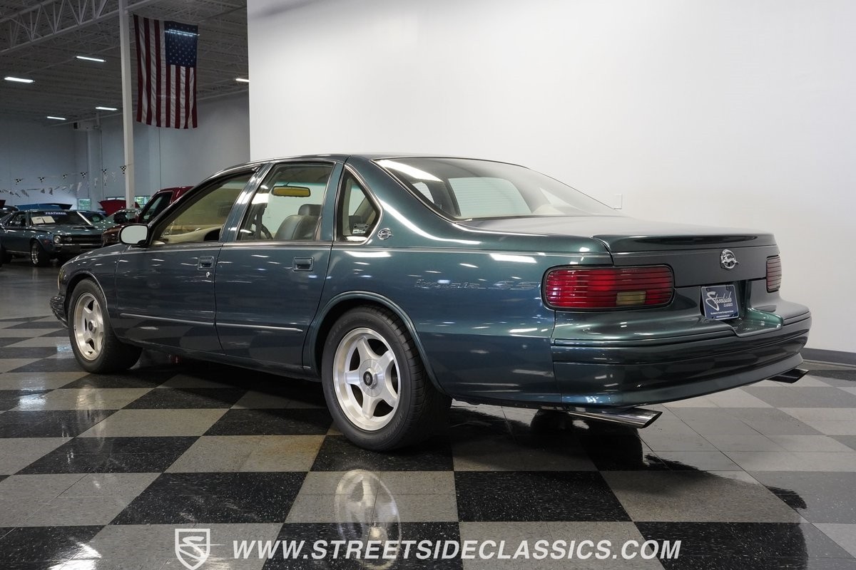 Chevrolet-Impala-1995-Sedan-9