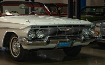 Chevrolet-Impala-SS-4-spd-Convertible-1961-2-Door-Convertible-11