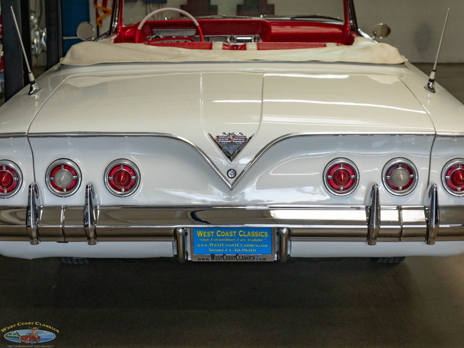 Chevrolet-Impala-SS-4-spd-Convertible-1961-2-Door-Convertible-18