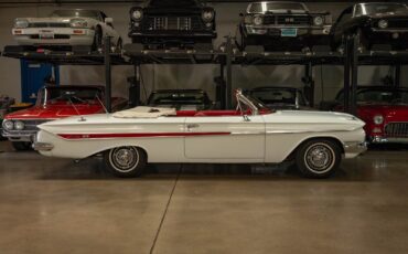 Chevrolet-Impala-SS-4-spd-Convertible-1961-2-Door-Convertible-2