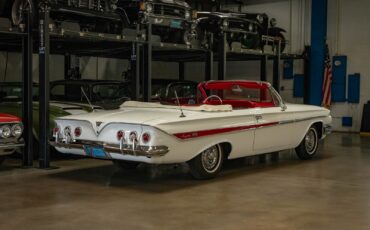 Chevrolet-Impala-SS-4-spd-Convertible-1961-2-Door-Convertible-23