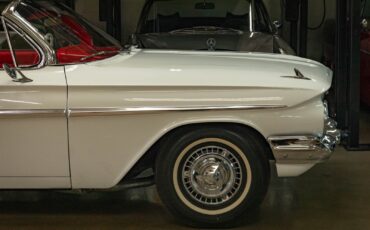 Chevrolet-Impala-SS-4-spd-Convertible-1961-2-Door-Convertible-3