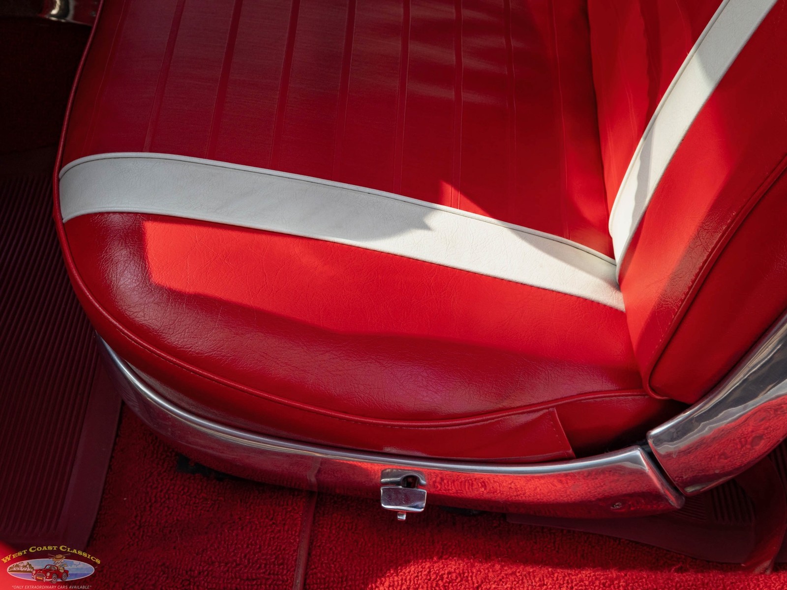 Chevrolet-Impala-SS-4-spd-Convertible-1961-2-Door-Convertible-30