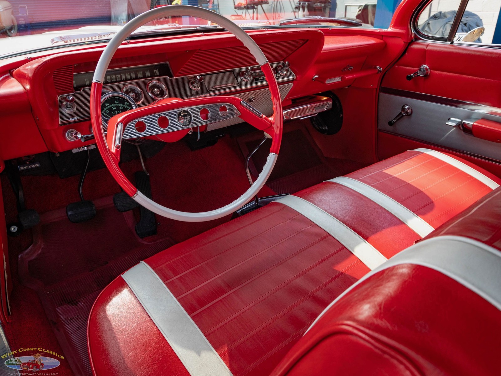 Chevrolet-Impala-SS-4-spd-Convertible-1961-2-Door-Convertible-31
