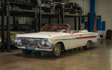 Chevrolet-Impala-SS-4-spd-Convertible-1961-2-Door-Convertible