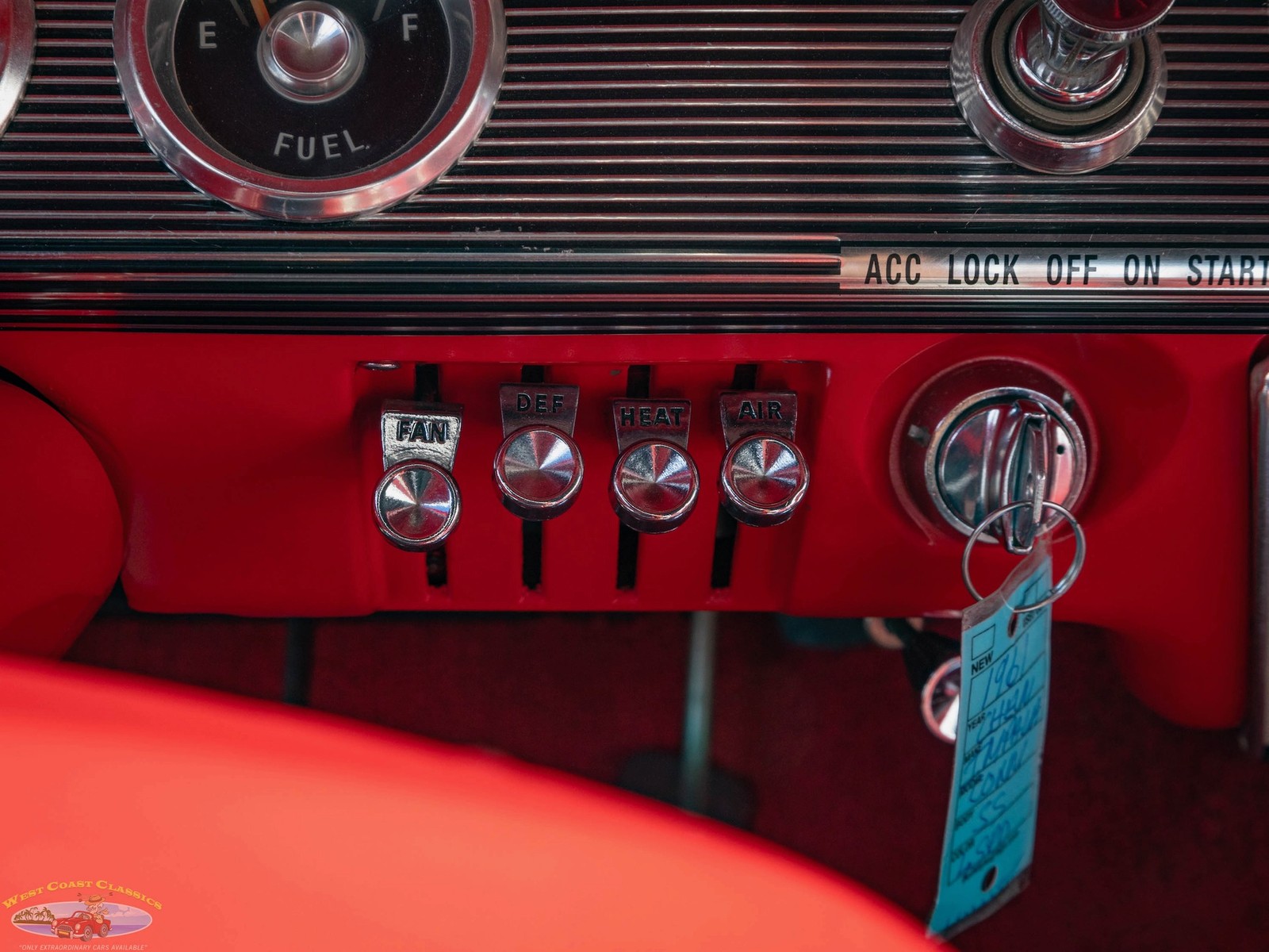 Chevrolet-Impala-SS-4-spd-Convertible-1961-2-Door-Convertible-38