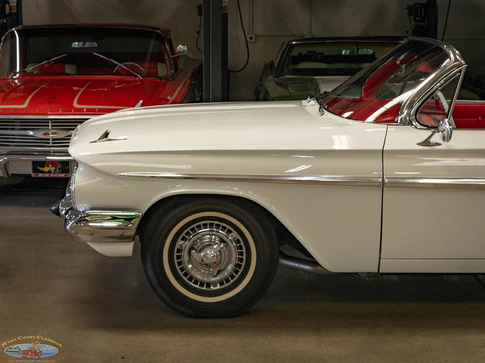 Chevrolet-Impala-SS-4-spd-Convertible-1961-2-Door-Convertible-4