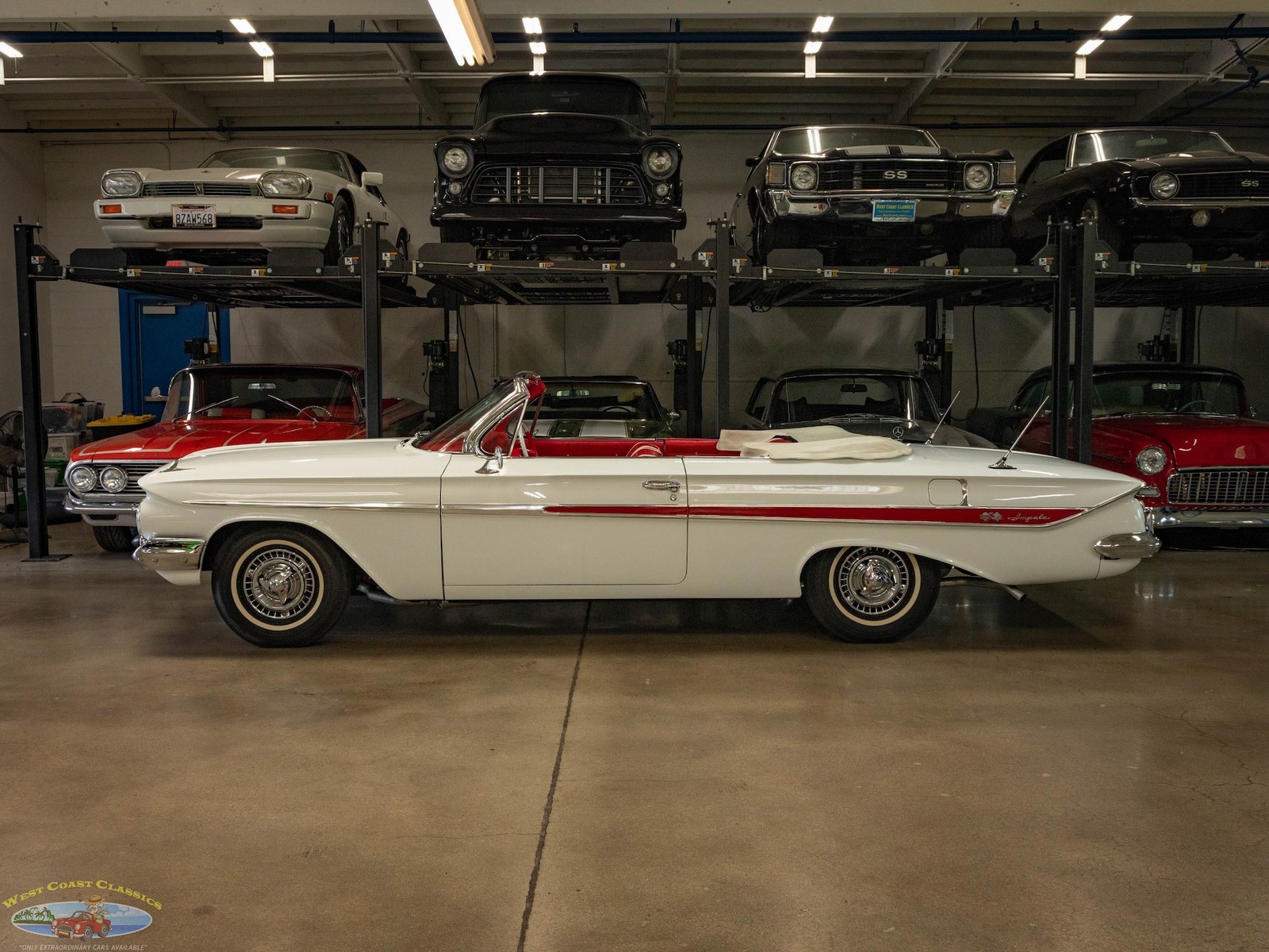 Chevrolet-Impala-SS-4-spd-Convertible-1961-2-Door-Convertible-5