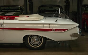Chevrolet-Impala-SS-4-spd-Convertible-1961-2-Door-Convertible-6