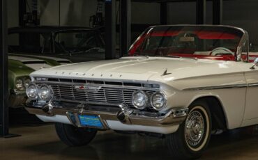 Chevrolet-Impala-SS-4-spd-Convertible-1961-2-Door-Convertible-7