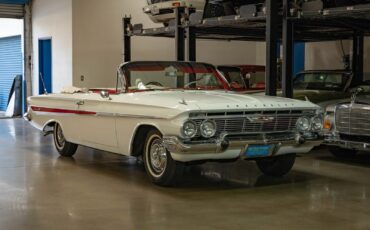 Chevrolet-Impala-SS-4-spd-Convertible-1961-2-Door-Convertible-9