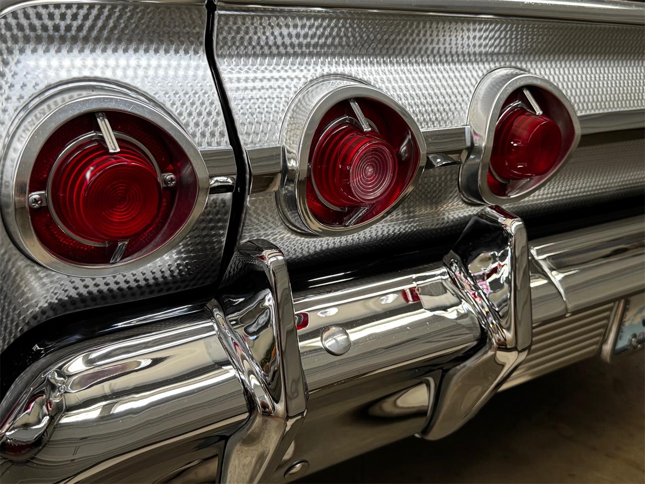 Chevrolet-Impala-ss-1962-Black-Black-12