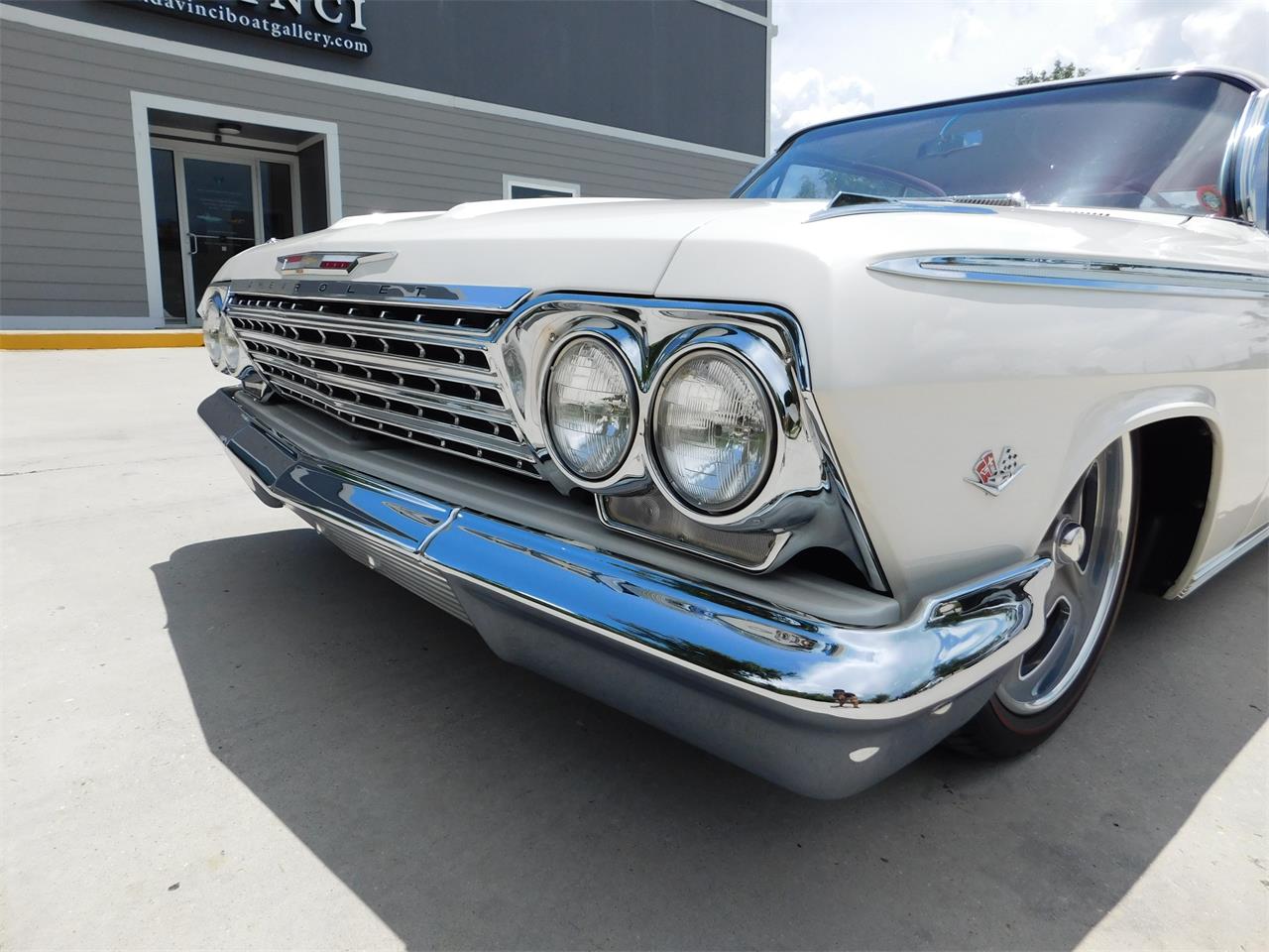 Chevrolet-Impala-ss-1962-White-Red-1