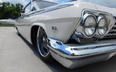 Chevrolet-Impala-ss-1962-White-Red-13