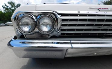 Chevrolet-Impala-ss-1962-White-Red-2