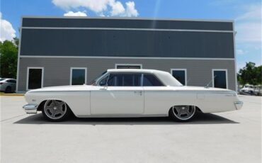 Chevrolet-Impala-ss-1962-White-Red-21