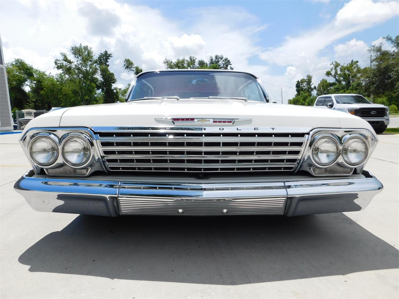 Chevrolet-Impala-ss-1962-White-Red-3