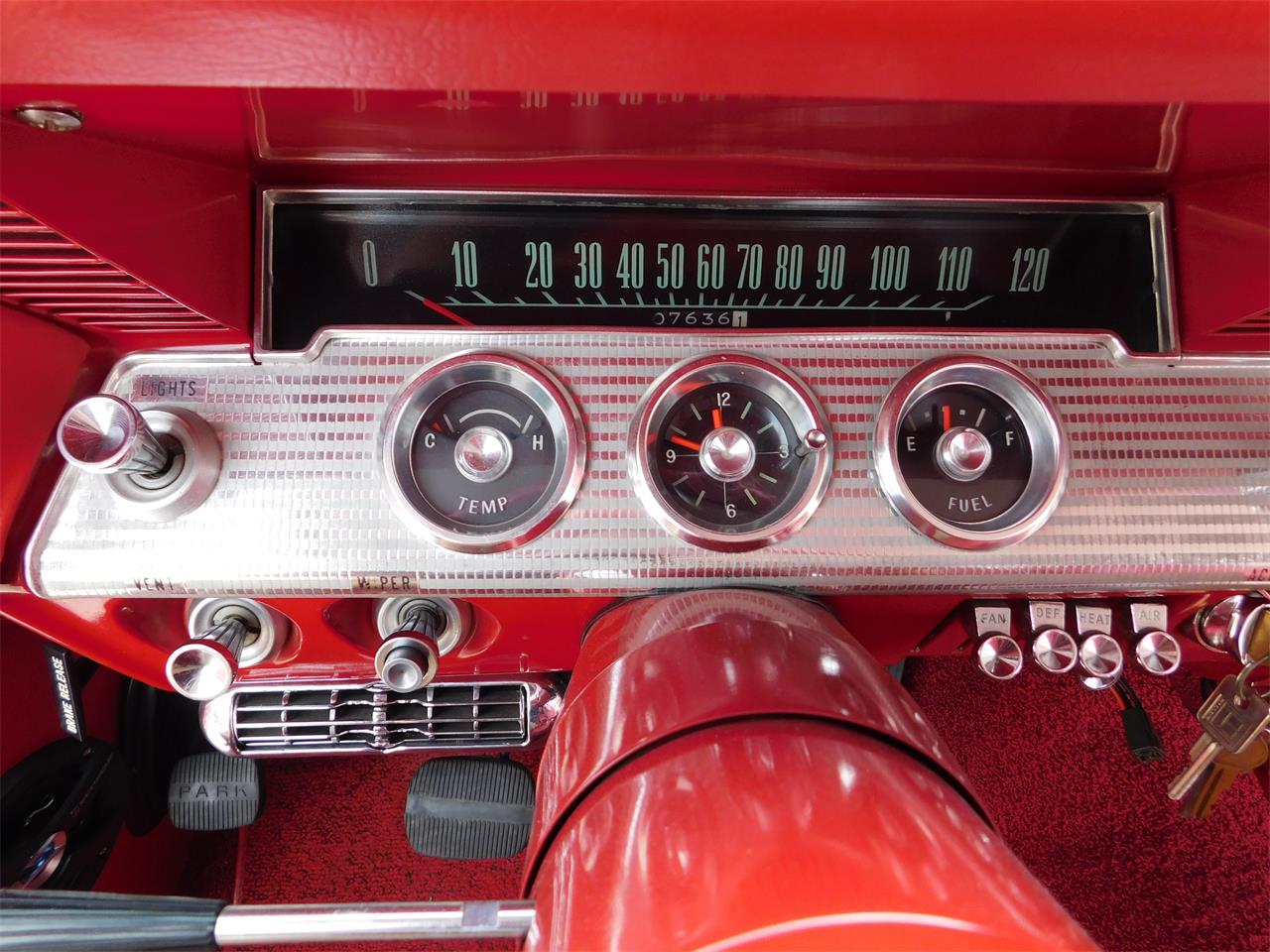 Chevrolet-Impala-ss-1962-White-Red-33