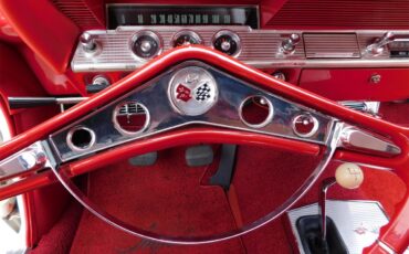 Chevrolet-Impala-ss-1962-White-Red-6