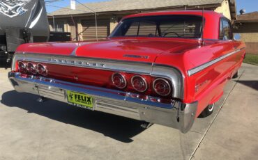 Chevrolet-Impala-ss-1964-Red-Black-3