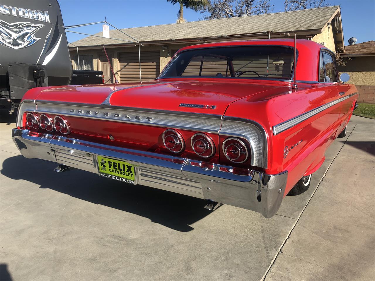 Chevrolet-Impala-ss-1964-Red-Black-3