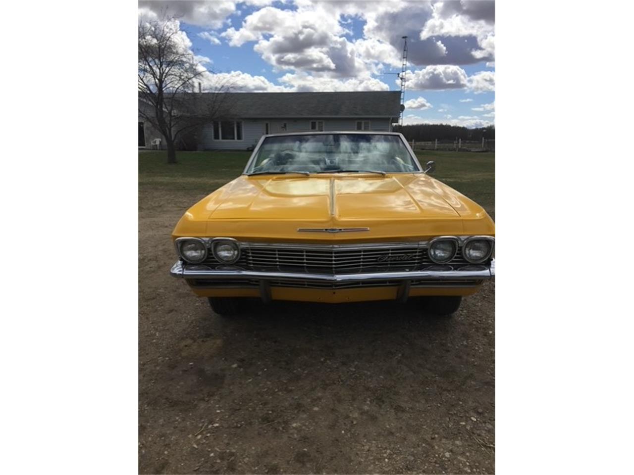 Chevrolet-Impala-ss-1965-Yellow-2
