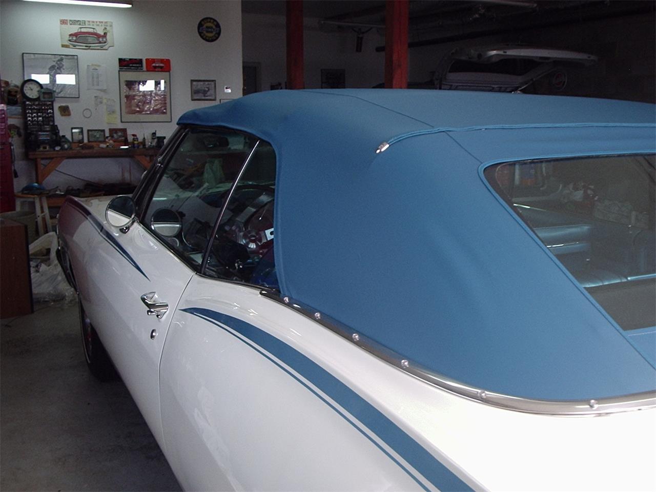 Chevrolet-Impala-ss-1967-white-bright-blue-10