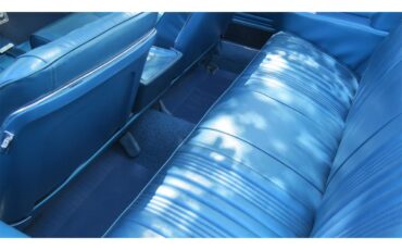 Chevrolet-Impala-ss-1967-white-bright-blue-14