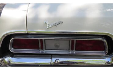 Chevrolet-Impala-ss-1967-white-bright-blue-19