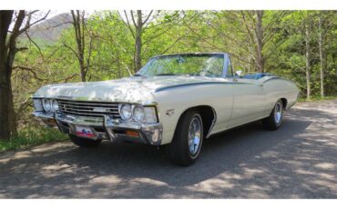 Chevrolet-Impala-ss-1967-white-bright-blue