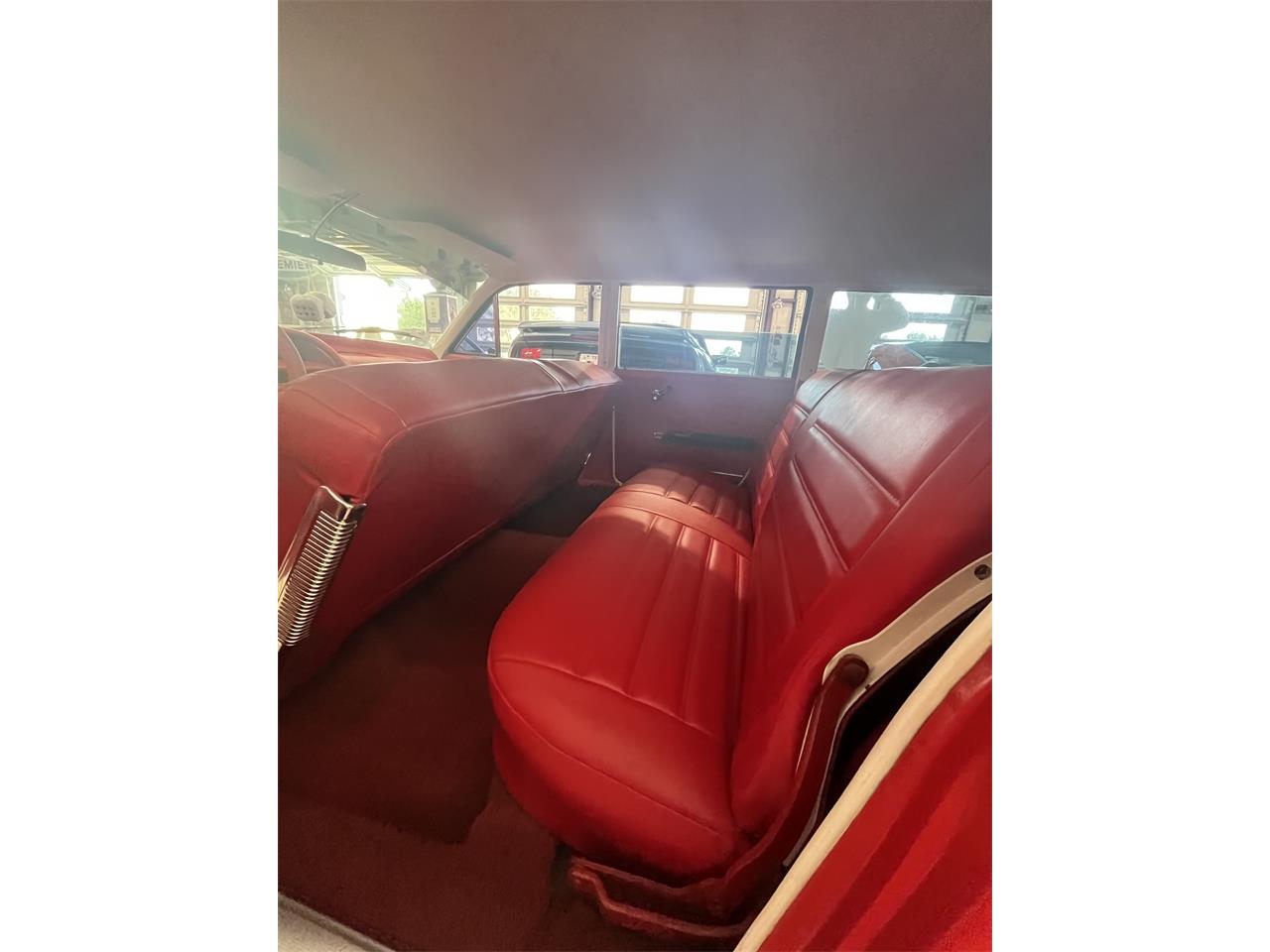 Chevrolet-Impala-wagon-1964-Red-and-Silver-Red-13