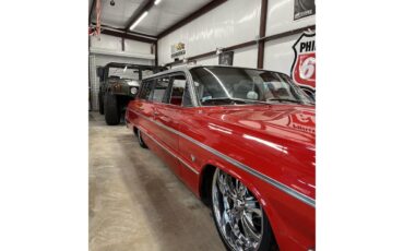 Chevrolet-Impala-wagon-1964-Red-and-Silver-Red-23