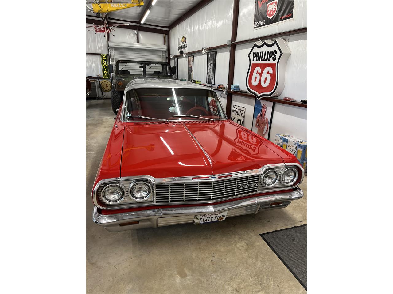 Chevrolet-Impala-wagon-1964-Red-and-Silver-Red